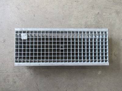 MEA U1500 .5M Galvanized Steel Overlay Grate