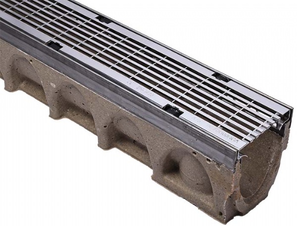 4" Wide MultiV 100 Stainless Edge Polymer Concrete Trench Drain Kit - 03 Foot Complete
