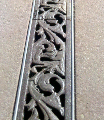 2 3/4" Acanthus Trench Grate